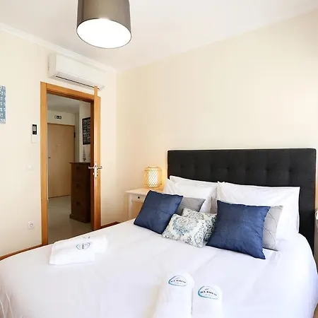 Apartamento T2-sea Breeze - *